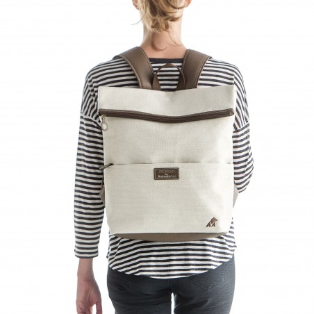 Vegane Taschen von Miomojo - Essential Backpack Sand